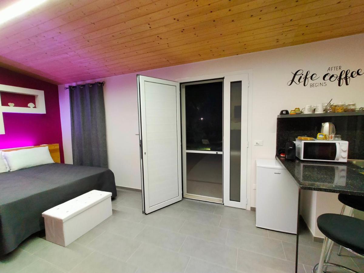 Il Giardino Deluxe Villa Lizzanello Екстериор снимка